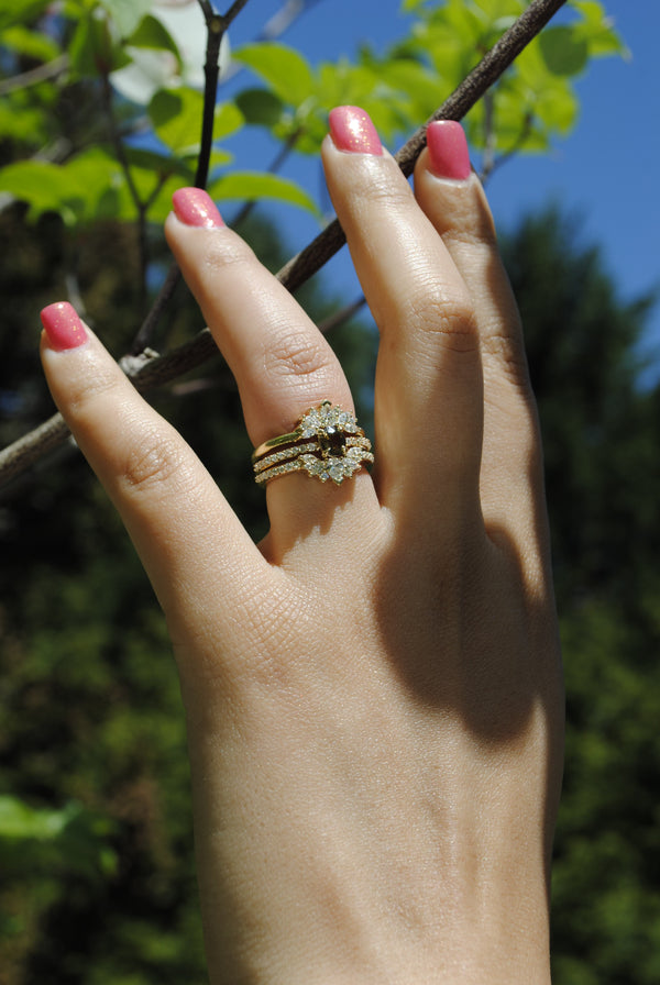 The Novae Ring Diamond Shank
