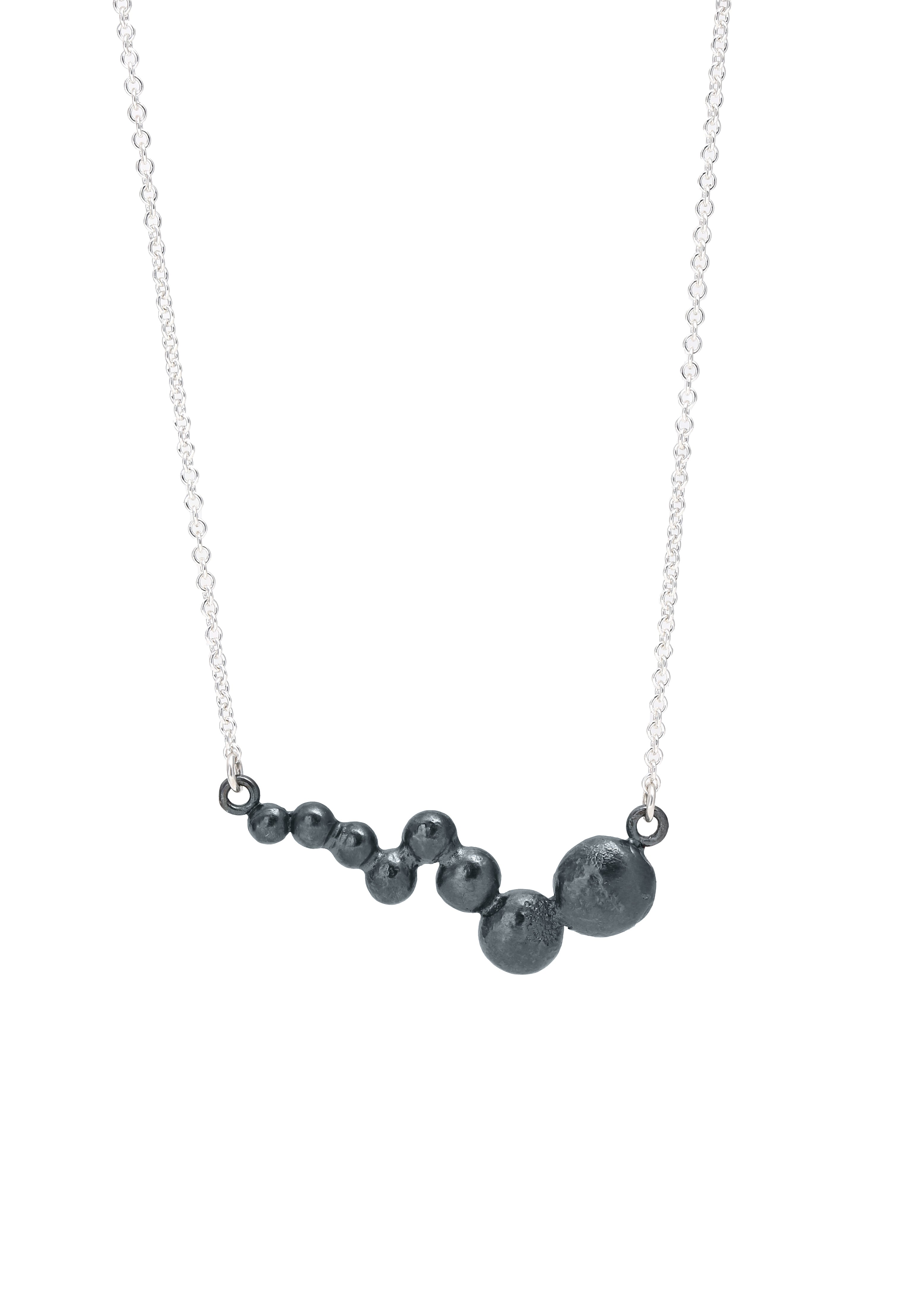 8 Pebble Necklace